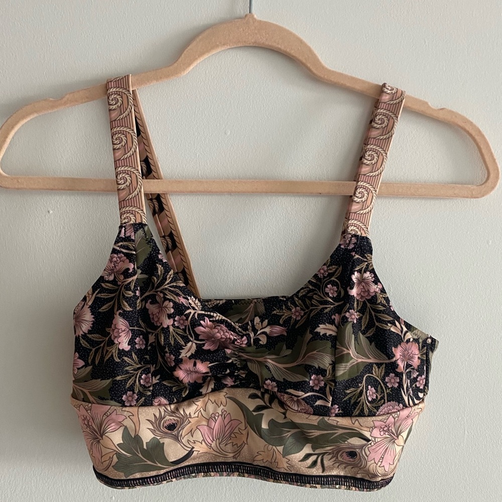Spell the Gypsy Sports Bra Size Small